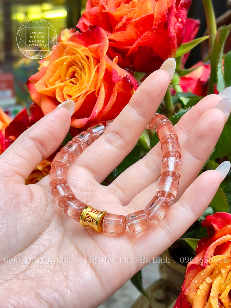 Vòng Thạch Anh Hồng Đào Lu Thống - Charm Vàng 24k