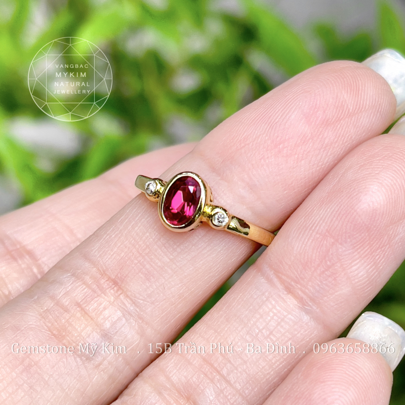 Nhẫn kiểu đính đá đỏ - Vàng 14k