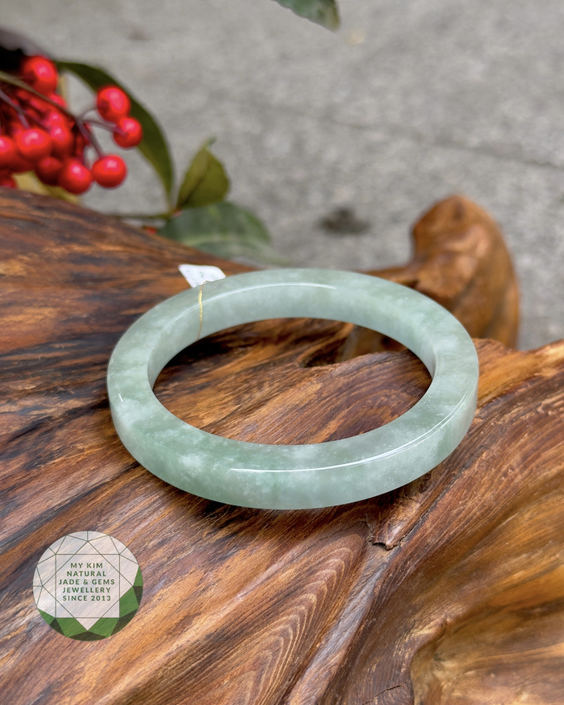 💎 Vòng Bản Ngọc Phỉ Thúy Băng Xanh – Jadeite VIP Nguyên Khối