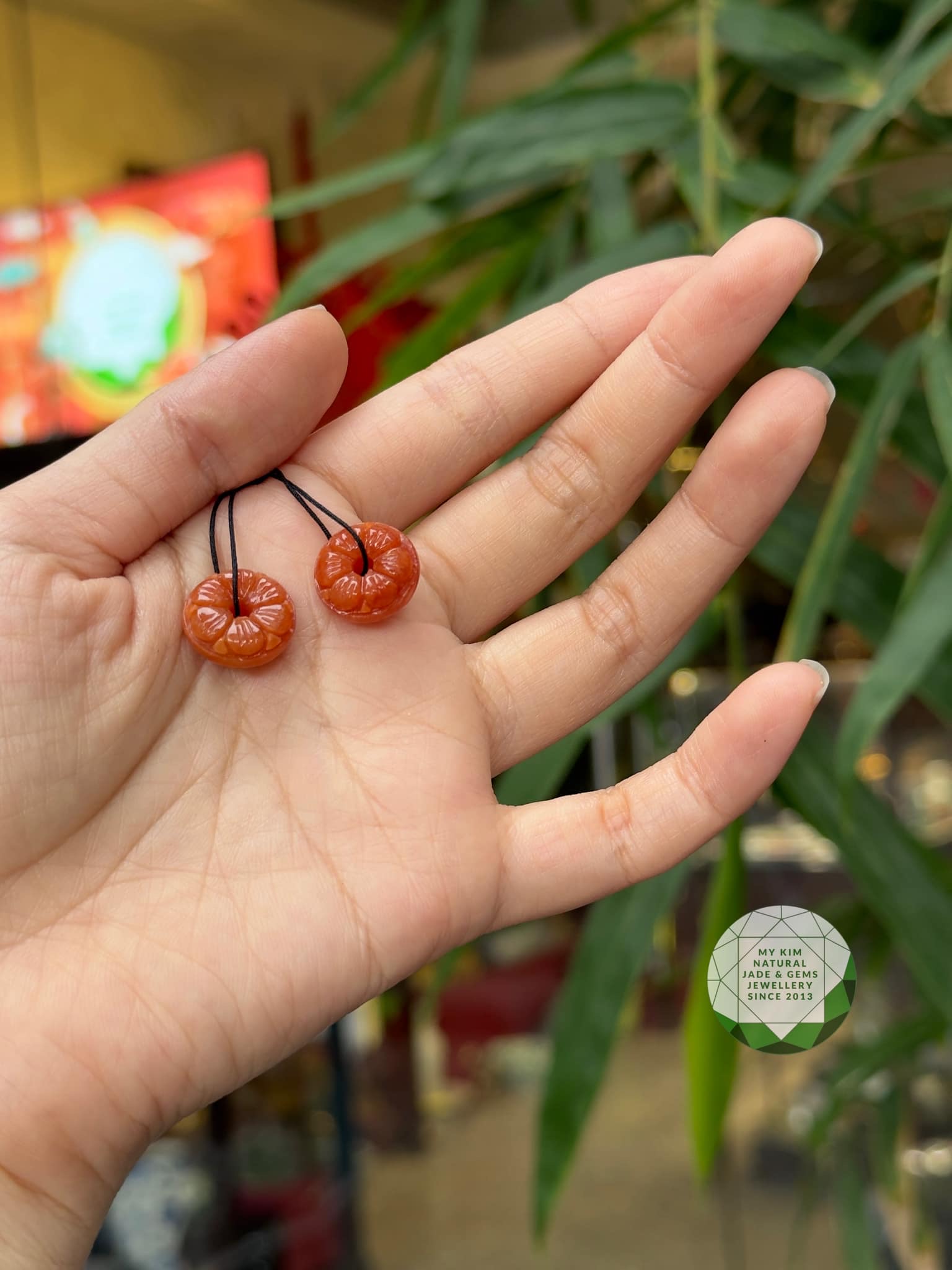 Charm Ngọc Phỉ Thúy Hoàng Huyết - Đồng Điếu Hoa Mai sz nhỏ