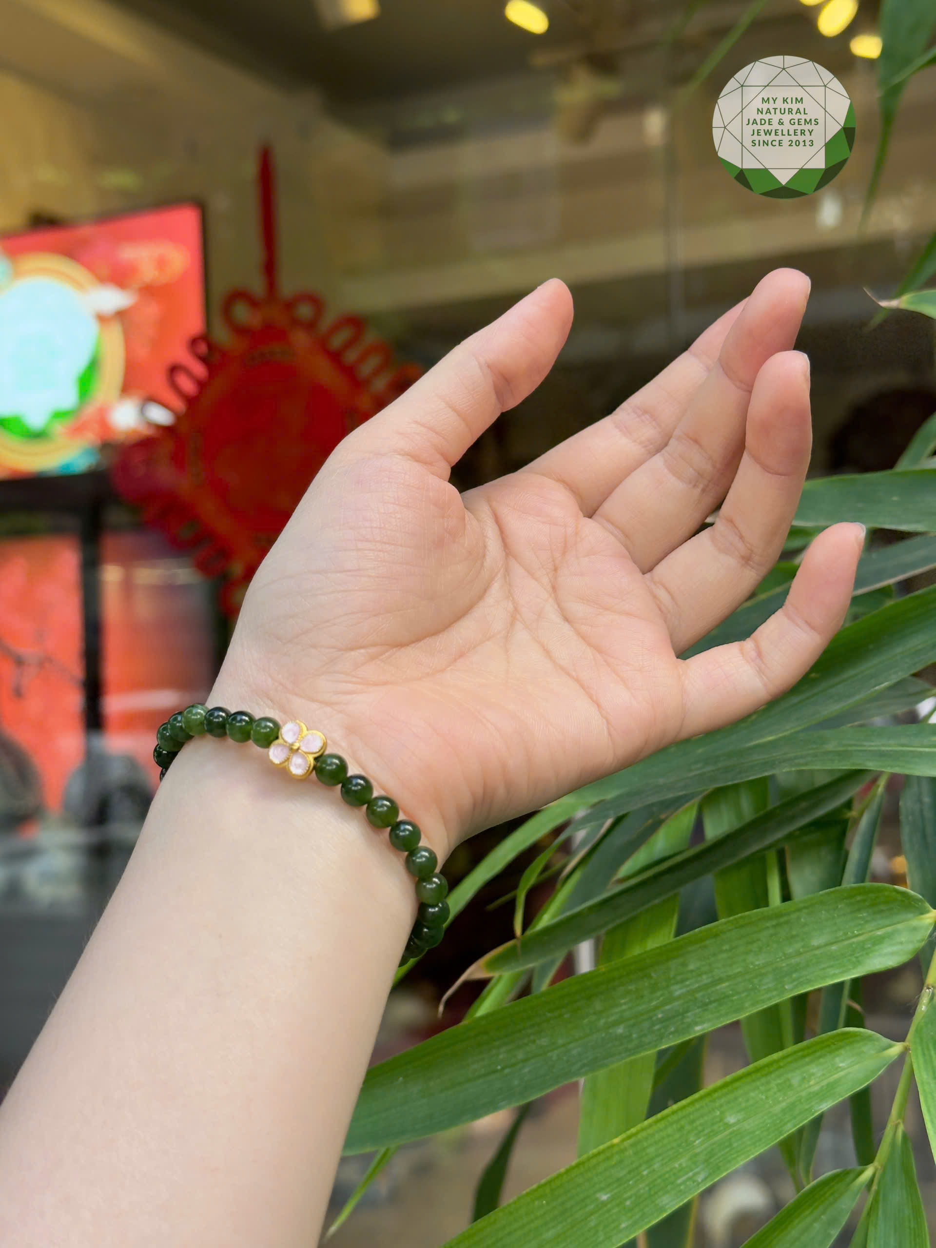 Vòng  Ngọc Bích Nephrite Jade - Charm Cỏ Bốn Lá Vàng 24k