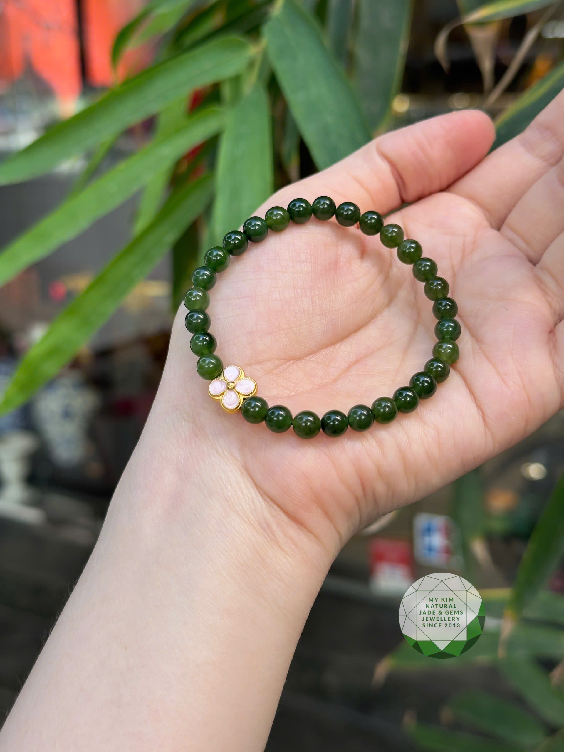 Vòng  Ngọc Bích Nephrite Jade - Charm Cỏ Bốn Lá Vàng 24k