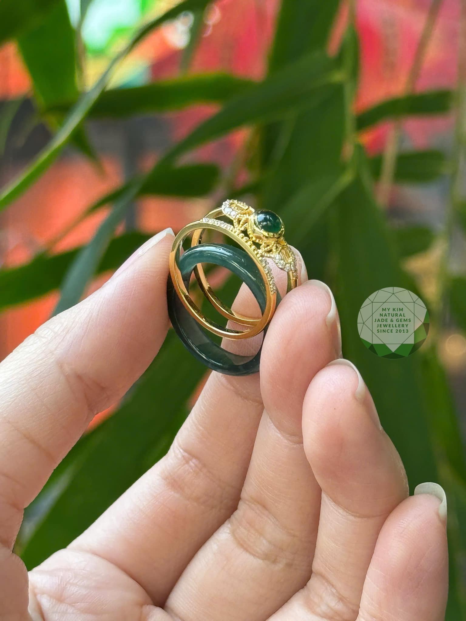 Nhẫn Lam Ngọc Phỉ Thúy hai lớp - Bọc vàng 10k - Full Kim Cương Mois