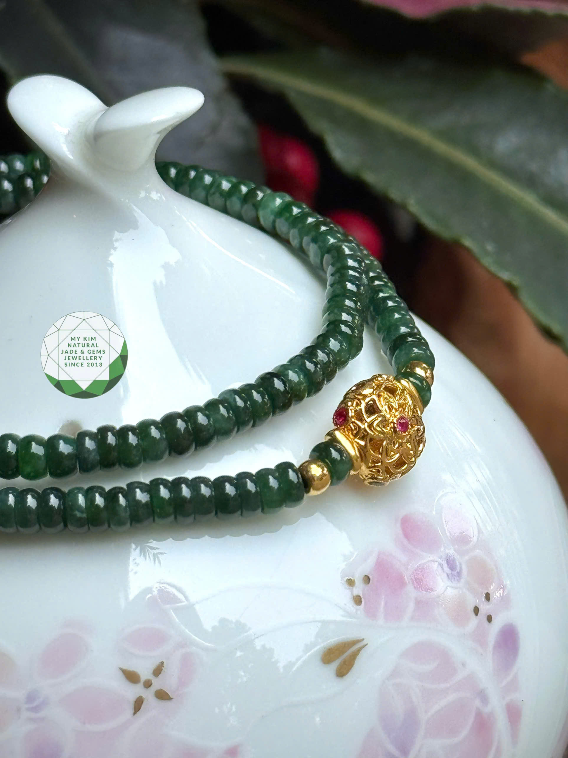 VÒNG LAM NGỌC PHỈ THÚY JADEITE VIP - CHARM VÀNG 18K