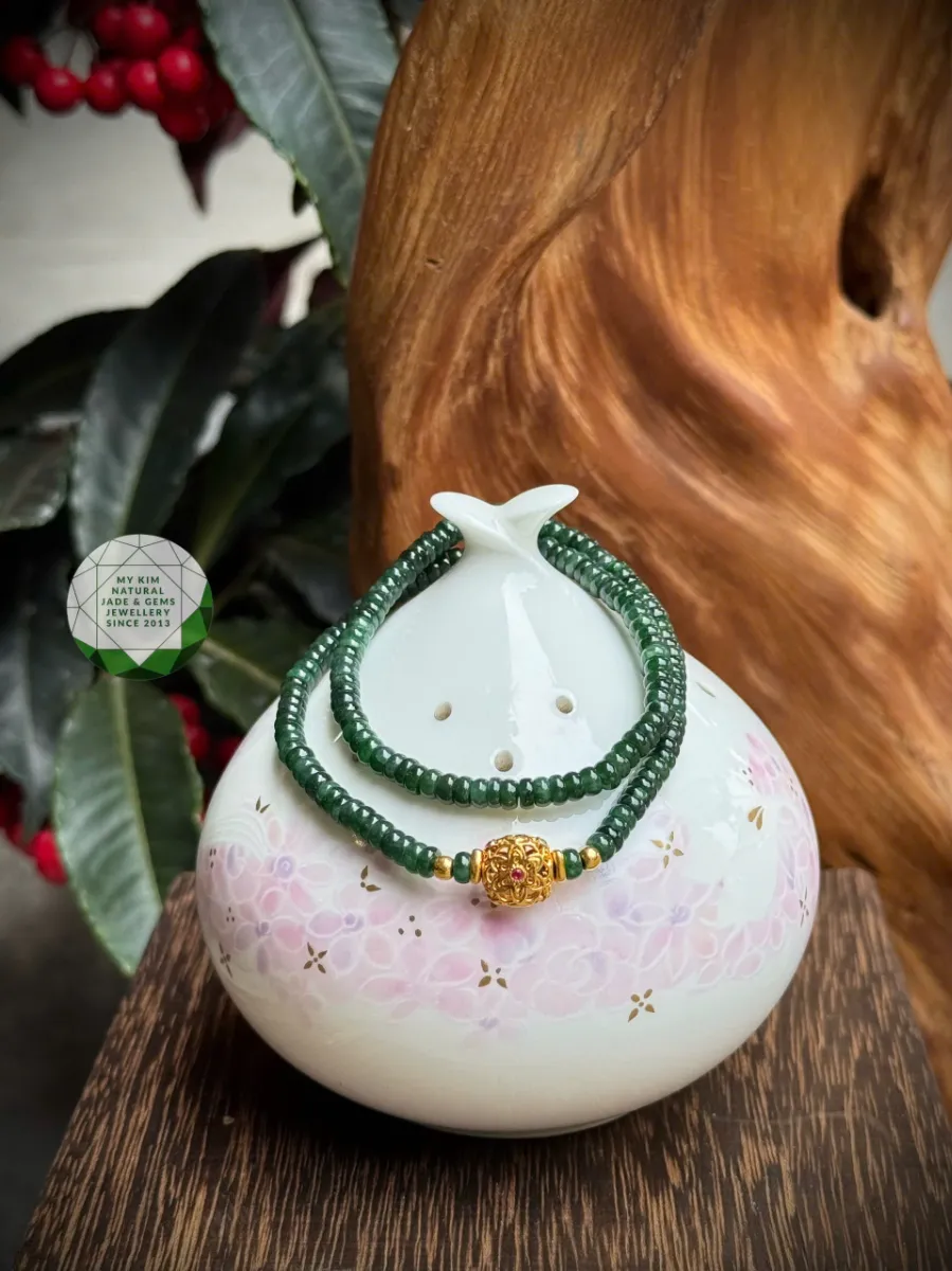 VÒNG LAM NGỌC PHỈ THÚY JADEITE VIP - CHARM VÀNG 18K
