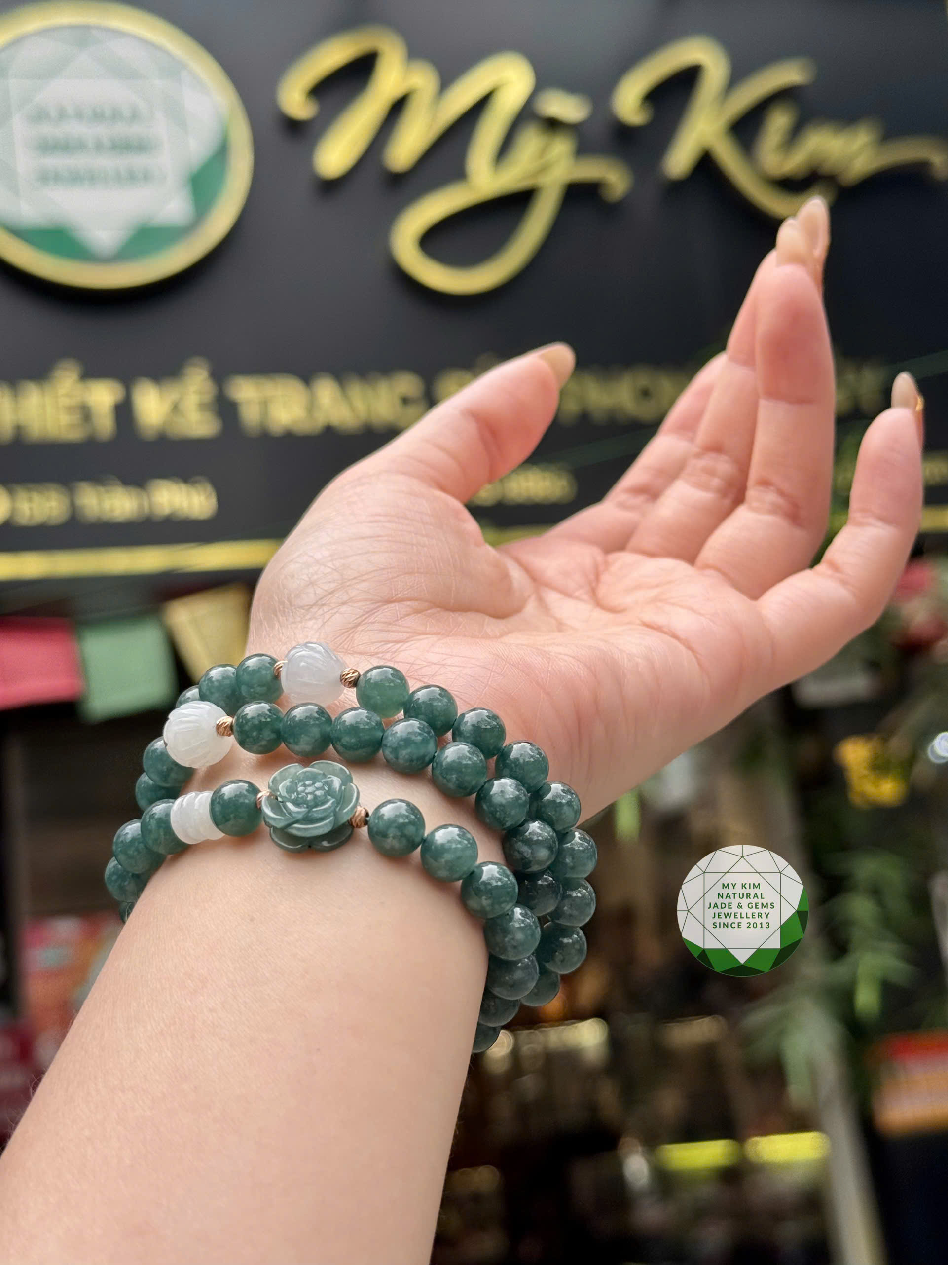 💎 Vòng Tay Lam Ngọc Phỉ Thúy Mix Charm Hoa Hồng – Hoa Sen Băng Ngọc – Bi Vàng Hồng 18k | Trang Sức Thiết Kế Tinh Tế, Giới Hạn