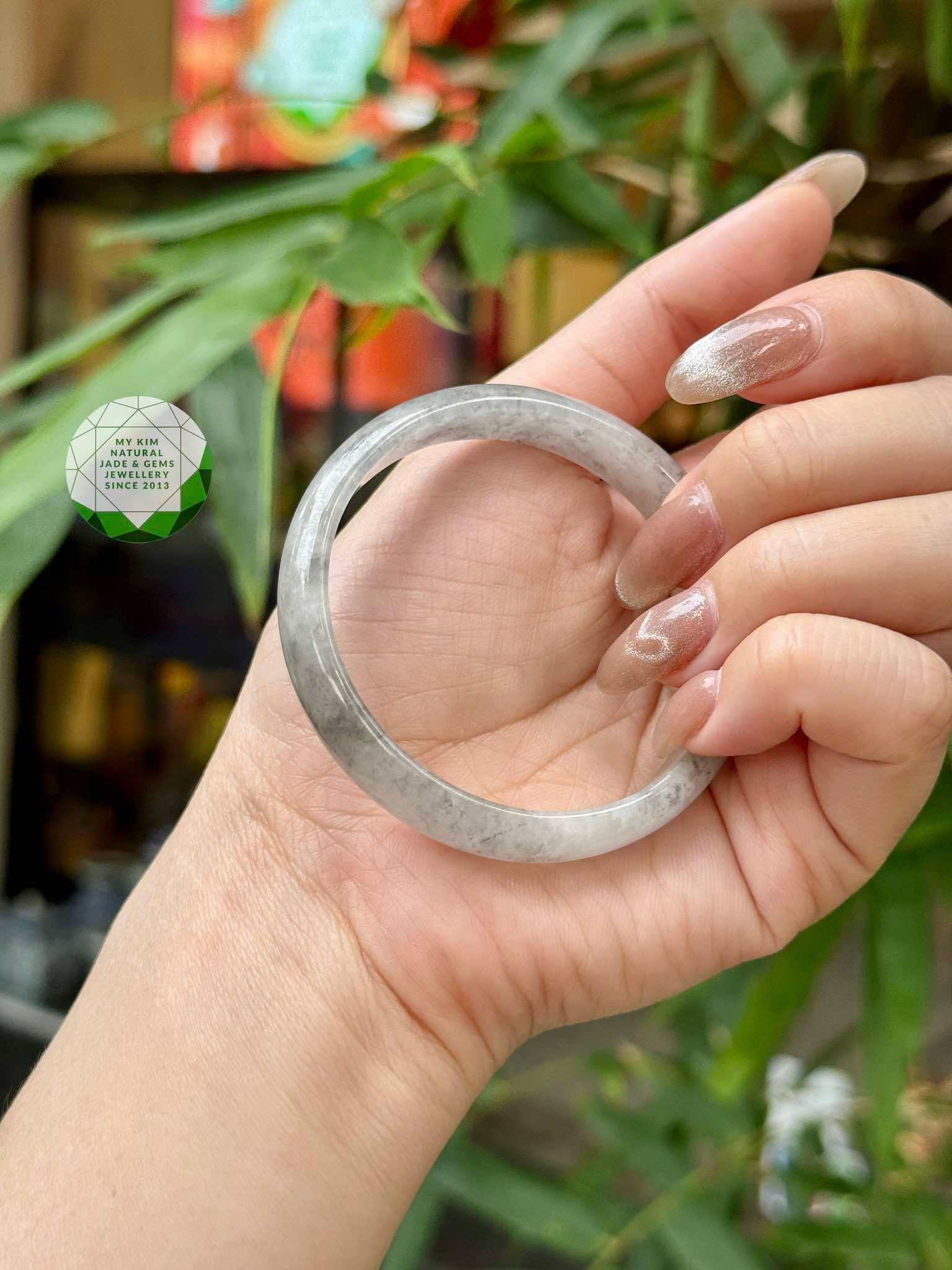 🖤 Vòng Ngọc Phỉ Thúy Gà Đen Bản Hẹ – Sắc Loang Tự Nhiên | Jadeite Tự Nhiên Cao Cấp