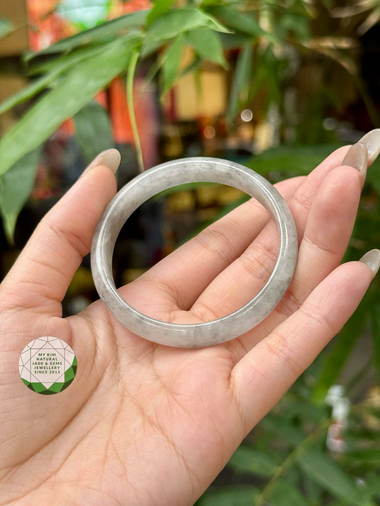 🖤 Vòng Ngọc Phỉ Thúy Gà Đen Bản Hẹ – Sắc Loang Tự Nhiên | Jadeite Tự Nhiên Cao Cấp