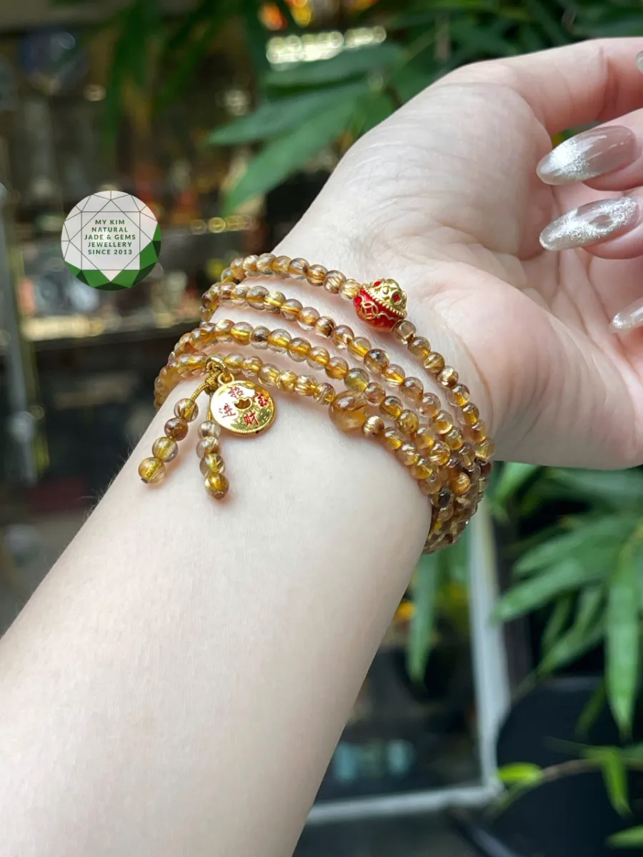 🌟 Vòng Tay Thạch Anh Tóc Nâu Vàng VIP – Charm Vàng Đồng Xu & Hũ Vàng