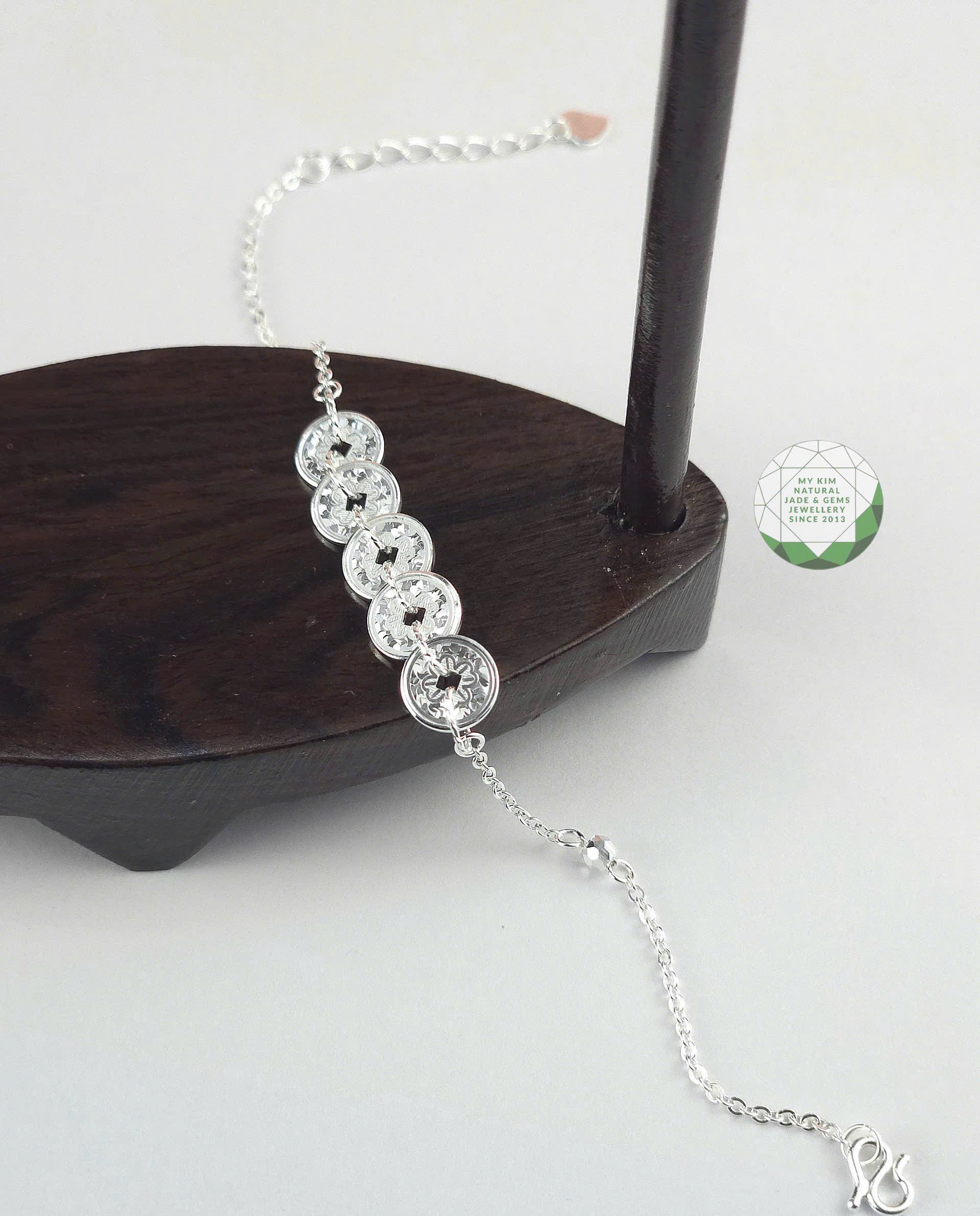 Lắc Tay Bạc 925 Thiết Kế 5 Đồng Xu Phay Sáng Khắc Cỏ Bốn Lá – May Mắn Tài Lộc