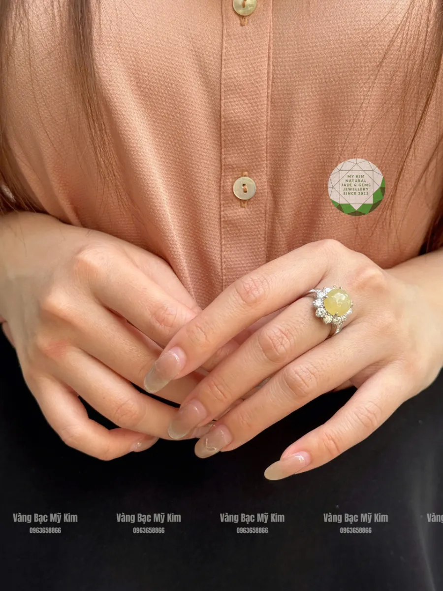 💍 Nhẫn Ngọc Phỉ Thúy Vàng Trắng Hoa Hướng Dương | Đính Moissanite Lấp Lánh, Chế Tác Theo Yêu Cầu