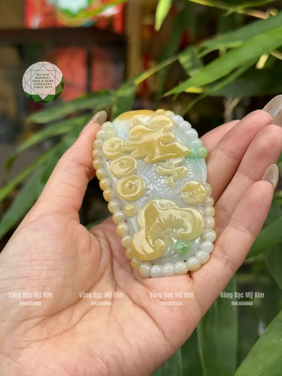 🐉✨ Mặt Ngọc Phỉ Thúy Cá Chép Hóa Rồng – Tượng Trưng Cho Sự Vươn Lên & Phát Đạt